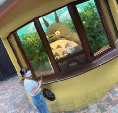 大学名：東洋大学
出身地：東京都
ニックネーム：かなみ
趣味・特技：趣味は映画鑑賞。特技はダンス、スキー


入社に向けて一言！：一日でも早く仕事を覚えて、社会人として一人前になれるように精一杯頑張ります！